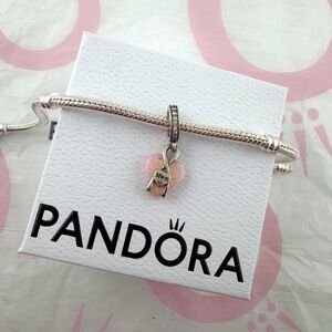 Pandora Mum Opalescent Heart
Dangle Charm